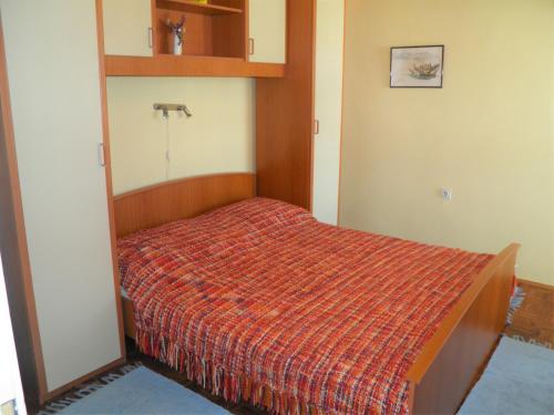 Apartments with parking space Baska, Krk - 22662