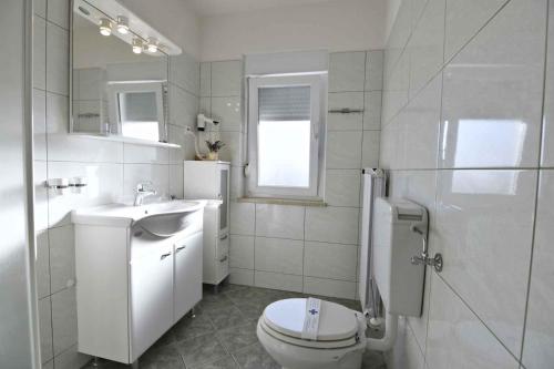 Apartments with parking space Umag - 22680