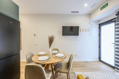 Luxe apartments Madrid Rio by RentitUP