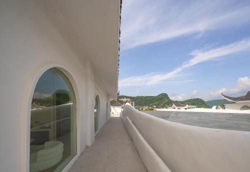 Vista general de una montaña o vista desde la habitación en casa particular 