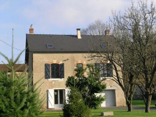 Maison rénovée près de la Forêt de Tronçais, grand jardin, cheminée, wifi, animaux acceptés - FR-1-489-128