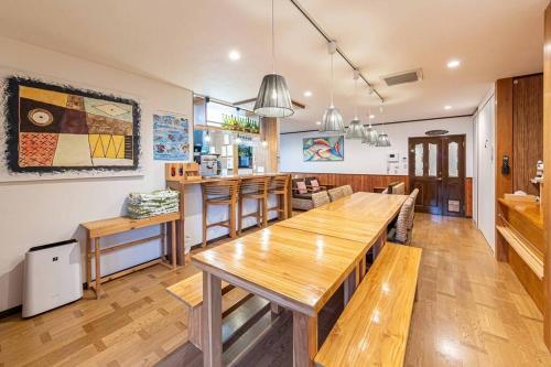 Restaurace v ubytování 太陽と星が輝く宿季楽