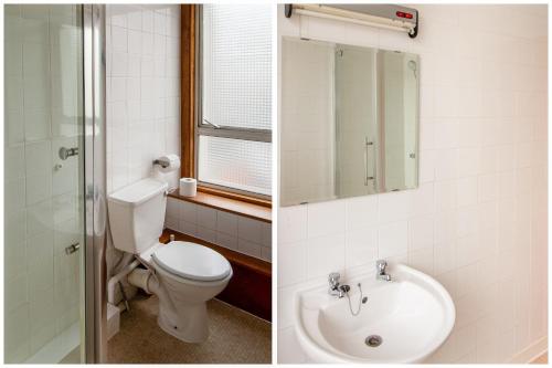 2 fotos de un baño con aseo y lavabo en OYO The Contractor Hotel, en South Bank