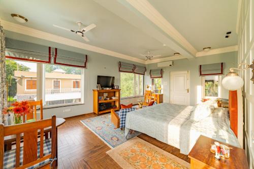Gambar di galeri bagi Brigadier Farm Stay Sunset Room di Khatīma