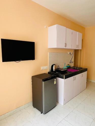 Gallery image of Poetry: Pvt Studio in Koregaon Park . AC WiFi SmartTv in Pune