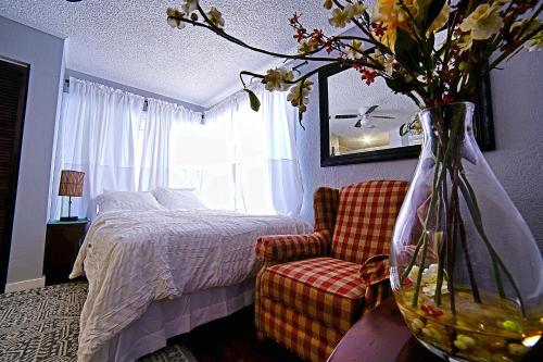 Postel nebo postele na pokoji v ubytování SHALIGOHOMES QUEEN SUITE ON 16TH
