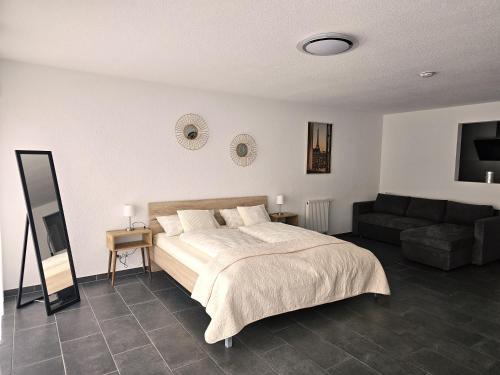 Ένα ή περισσότερα κρεβάτια σε δωμάτιο στο MY HOME N 35/2
