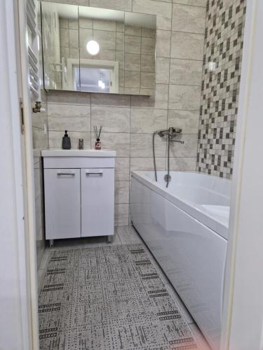 Ένα μπάνιο στο Apartament cu 2 camere!