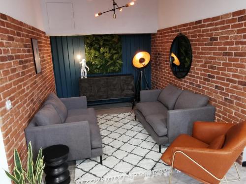 Ruang duduk di Student Only - Little Patrick Street in Belfast