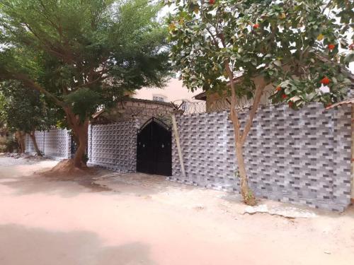 Fayes Afrikaans huisje Brusubi