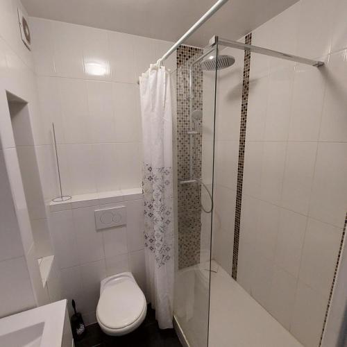 Photo de la galerie de l'établissement CHAMBRE PRIVE DANS APPARTEMENT, à Bezons