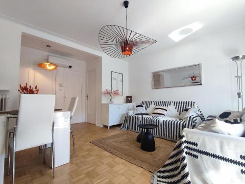 Cosy Vertigo apartment behind the hotel Martinez