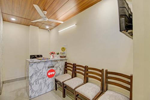 Gallery image of OYO Flagship 80772 Hotel The Grand Rdc in Ghaziabad