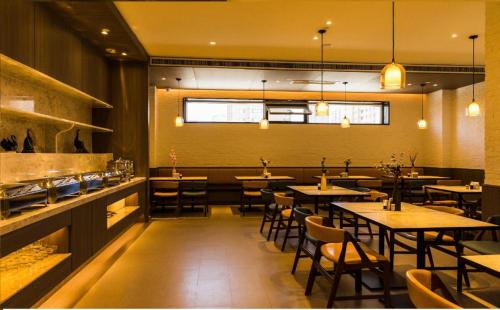 Restauracja lub miejsce do jedzenia w obiekcie Hanting Premium Hotel Datong Yingbinqiao