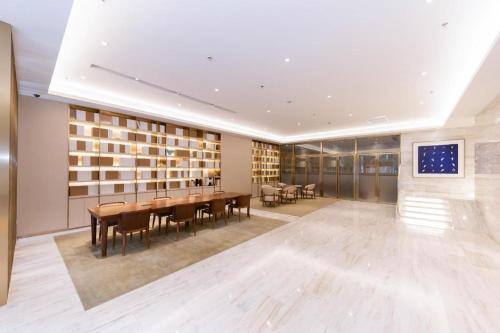 Gallery image of Ji Hotel Shanghai Jiangning Road Metro Station in Shanghai