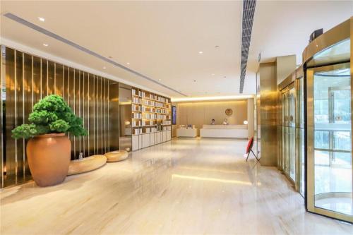 El vestíbulo o zona de recepción de Ji Hotel Wuhan Hankou Railway Station Tangjiadun
