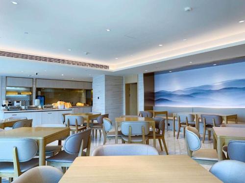 ห้องอาหารหรือที่รับประทานอาหารของ Ji Hotel Hefei Mengcheng Road