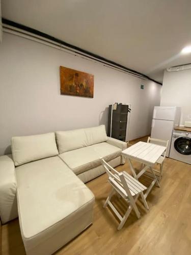 Duplex in Guindalera (E)