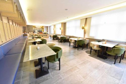 Restorāns vai citas vietas, kur ieturēt maltīti, naktsmītnē Starway Hotel Shijiazhuang Zhongshan West Road