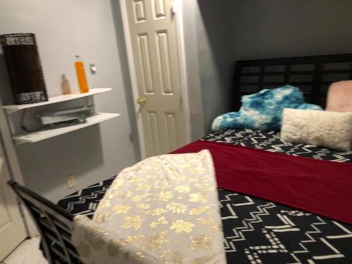 Ein Bett oder Betten in einem Zimmer der Unterkunft Cozy Fleure place
