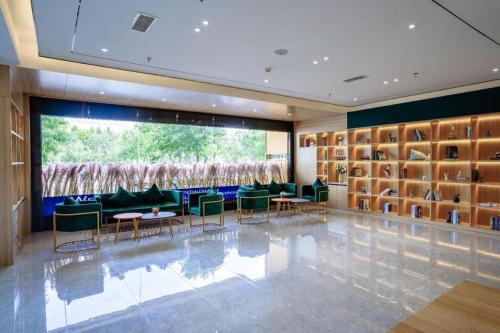 Nuotrauka iš apgyvendinimo įstaigos Starway Hotel Wenxi Swimming Pool mieste Wenxi galerijos