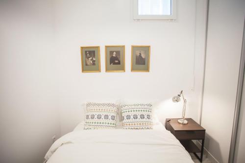 Santana Lovely Flat
