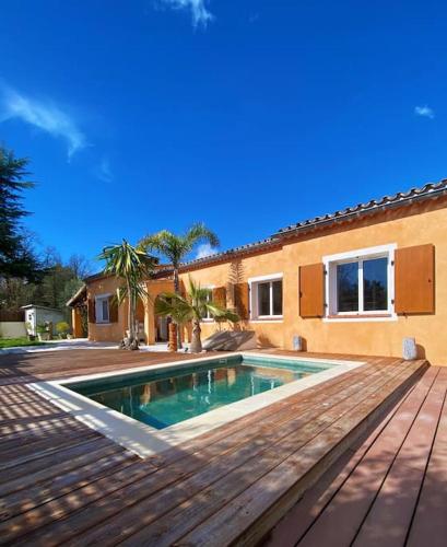 Valbonne, villa avec piscine