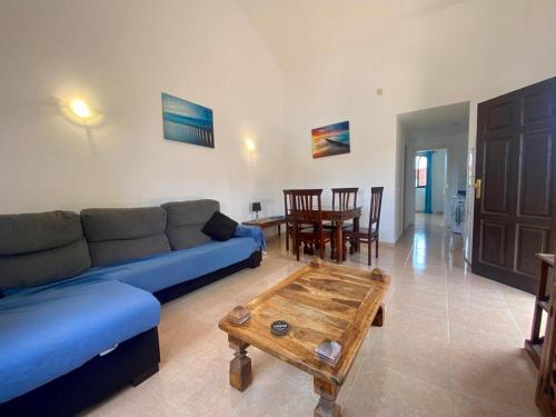 Apartment with pool