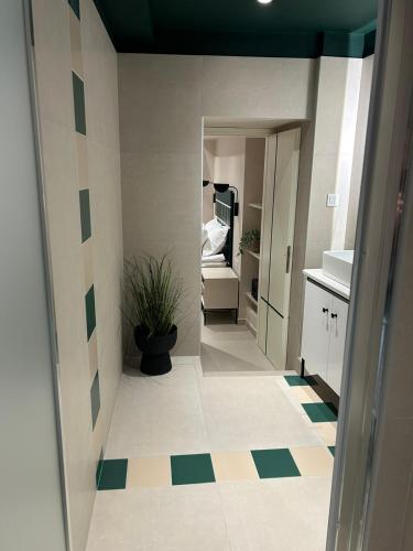 Living Yard Thissio — Photo of the whole room