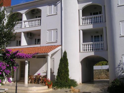 Apartments Paloma blanca 1