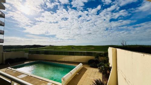 Photo de la galerie de l'établissement Marie Galante, piscine vue mer, à Saint-Jean-de-Monts