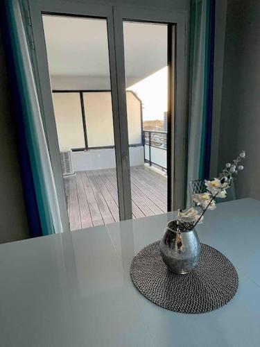 PRADO PLAGE DAVID - STADE VELODROME - PARC CHANOT - Luxury apartment by the Sea - Enjoy premium comfort with access to international TV channels from all over the world photo 49