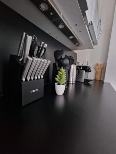 PRADO PLAGE DAVID - STADE VELODROME - PARC CHANOT - Luxury apartment by the Sea - Enjoy premium comfort with access to international TV channels from all over the world photo 67