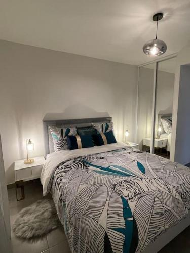 PRADO PLAGE DAVID - STADE VELODROME - PARC CHANOT - Luxury apartment by the Sea - Enjoy premium comfort with access to international TV channels from all over the world photo 73