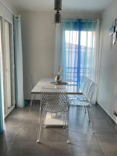 PRADO PLAGE DAVID - STADE VELODROME - PARC CHANOT - Luxury apartment by the Sea - Enjoy premium comfort with access to international TV channels from all over the world photo 82