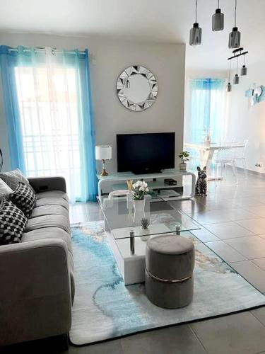 PRADO PLAGE DAVID - STADE VELODROME - PARC CHANOT - Luxury apartment by the Sea - Enjoy premium comfort with access to international TV channels from all over the world photo 15