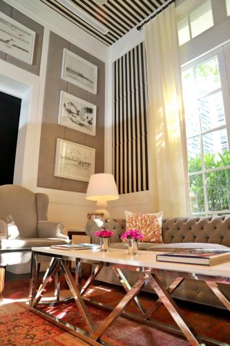 Χώρος καθιστικού στο Hotel Cayena Caracas a LHW