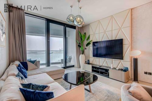 Mira Holiday Homes - Lovely 2 BDR with Sea View