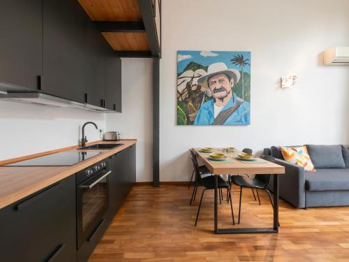 Xenia Apartments - Bright loft studio in Bovisa area