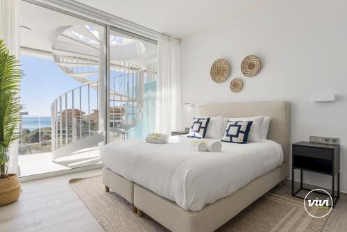 ViVi Homes - Dior Pool, Terrace & Sea View