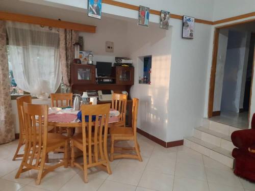 Dining area sa apartment