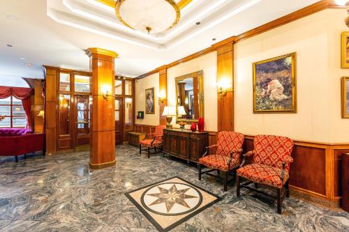 Hotel St. James Image