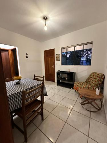 TV a/nebo společenská místnost v ubytování Casa Aconchego Recanto Santa Fé