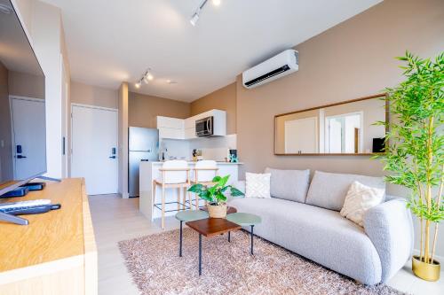 Wynwood House San Franciscoにあるキッチンまたは簡易キッチン