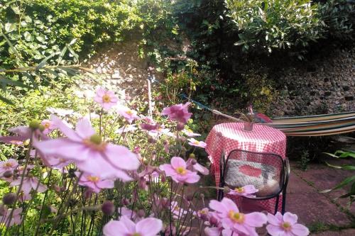Cosy 1 bedroom with garden 2 min from seafront photo 16