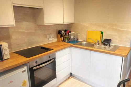 Cosy 1 bedroom with garden 2 min from seafront photo 18