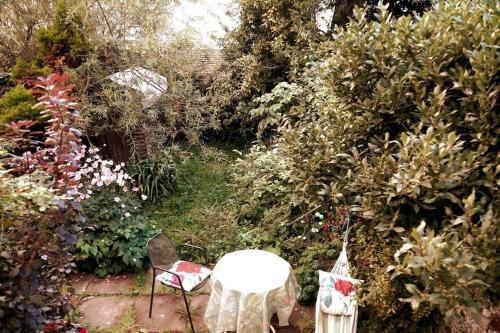 Cosy 1 bedroom with garden 2 min from seafront photo 22