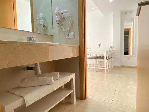 Een badkamer bij Apartments Brava