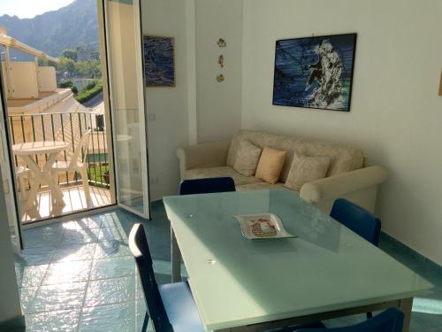 Nespecifikovaný výhled na hory nebo výhled na hory při pohledu z apartmánu