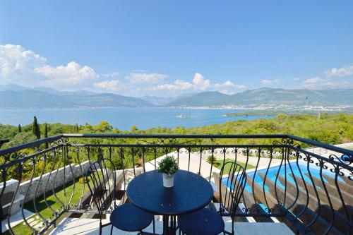 Gallery image of Villa Vista Azzurra in Tivat
